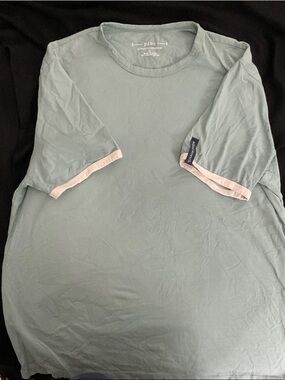 PD&C Mint Green Short-Sleeve Crewneck Tee with Light Pink Trim